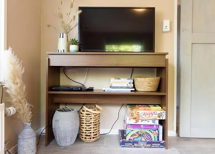 Nature Hideout At Veluwe Nature Park Chalet *